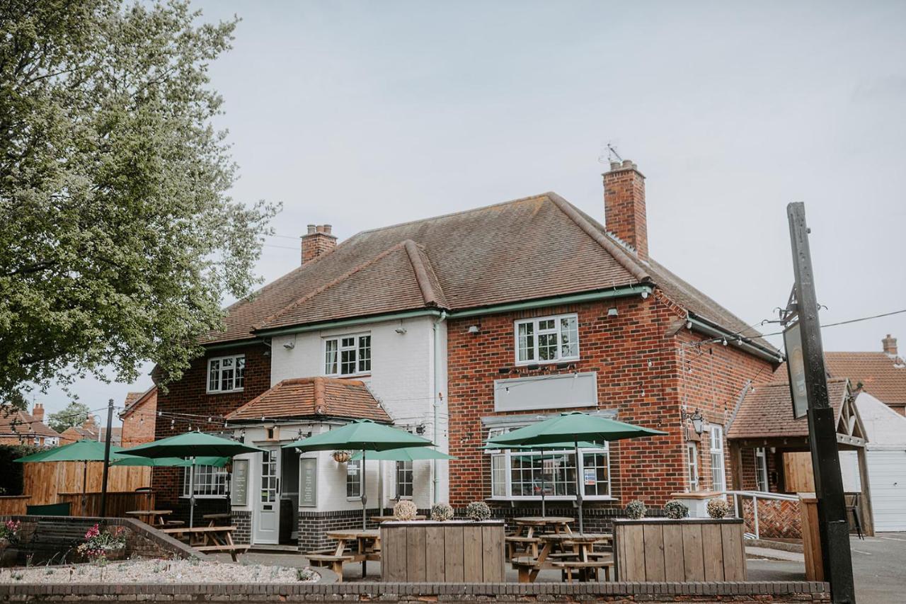 ホテル The Royal Oak Heckington エクステリア 写真